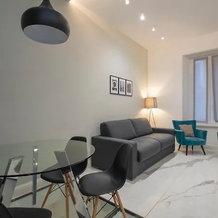 公寓 Xenia - Spacious Three-room In Moscova Area 米兰