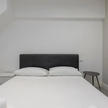 Xenia - Spacious Three-room In Moscova Area 公寓 米兰